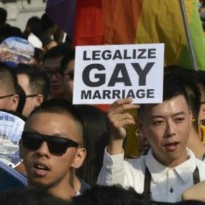 Taïwan Une gay pride en attendant la légalisation du mariage ADHEOS