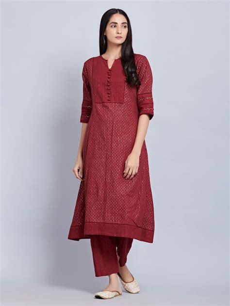maroon cotton striped kurta  pants set