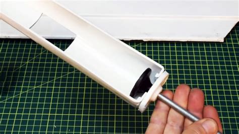 Как из ПВХ трубы сделать пистолет для герметика под шуруповерт своими ...