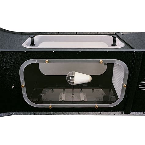 Investigate aerodynamics with the X-Stream wind tunnel