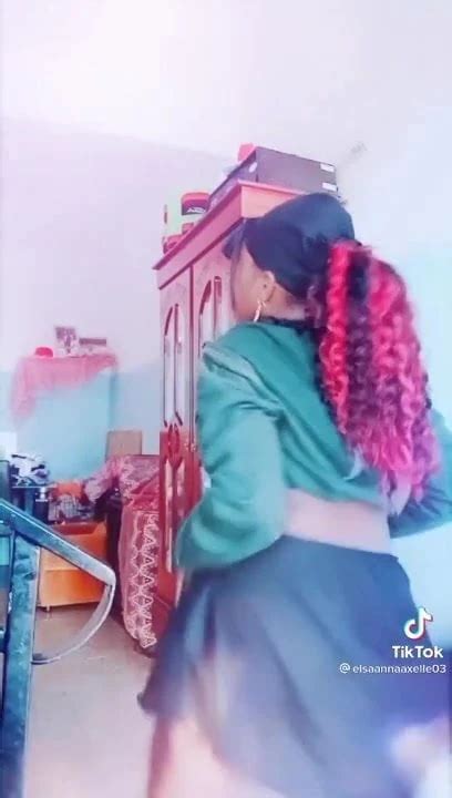 Une Salope En Mini Jupe African African Porn XHamster