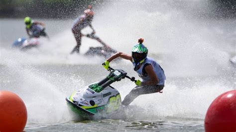 Rekomendasi Tempat Penginapan Saksikan Event Aquabike Jetski Danau Toba