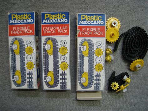 Meccano Plastic Flexible Track Pack 1 3 Meccanomec4 Flickr