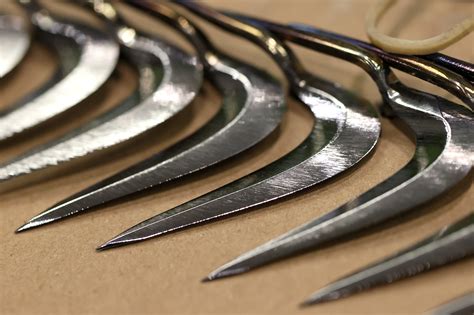 Fighting Rooster Knives