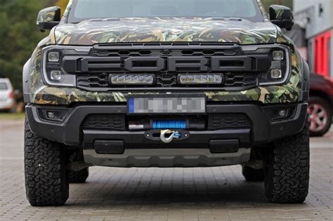 Płyta montażowa wyciągarki Ford Ranger Raptor 2023