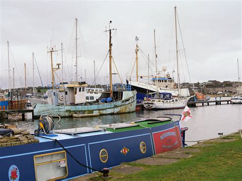 Lancaster Canal Glasson Basin Marina David Dixon Cc By Sa 2 0