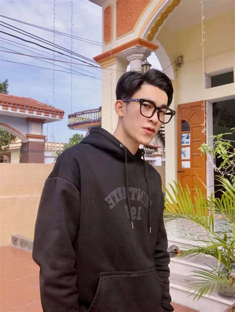 Hot Tiktoker Tr Ng B O V I K Nh Tiktok Tri U Follow C Ng V I Thu Nh P Kh Ng