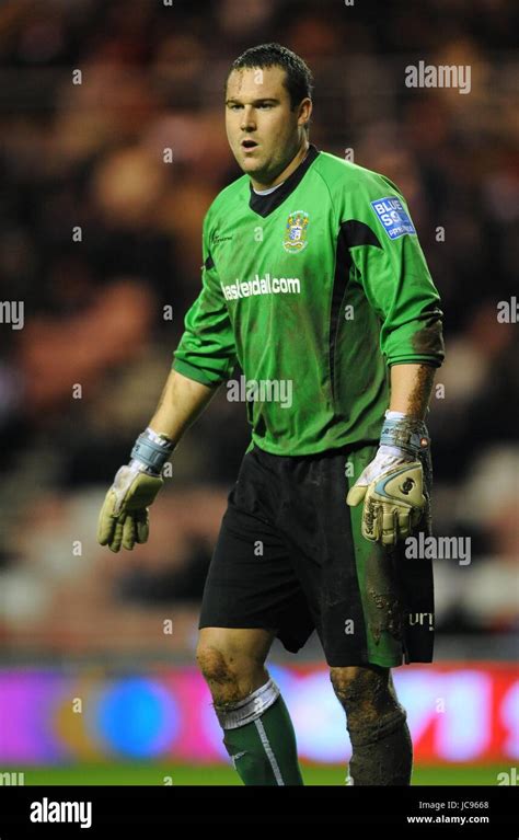 TIM DEASY BARROW AFC STADIUM OF LIGHT SUNDERLAND ENGLAND 02 January ...