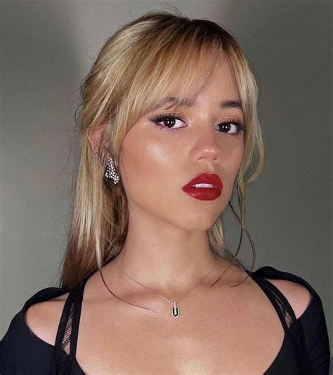 Jenna Ortega Blonde Hispanic Hair Short Blonde Hair Hair Cuts