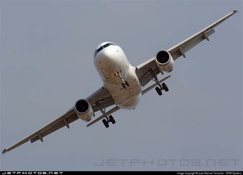 Cc Cou Airbus A Lan Airlines Juan Manuel Temoche Jetphotos