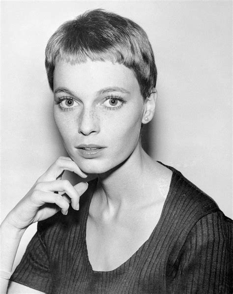 Mia Farrow’s 6 Best Haircuts | Vogue