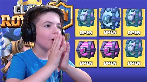 Full Chest Opening Mega Lightning Chest Clash Royale Youtube