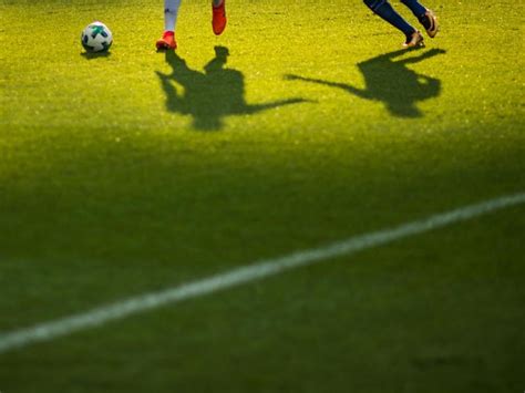 Spielplan Der Saison Terminiert Ksc Startet Beim Sc Paderborn