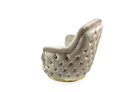 Bold Living Room Furniture Expo
