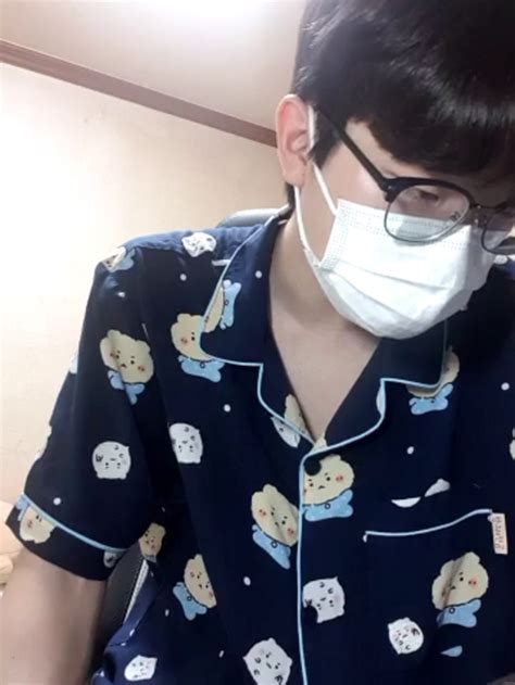 Korean Big Dick Gay Stripchat Cam Show On Aug 19 2024 At 16 38 06 UTC