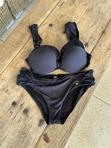 Schwarzes Bikini Gebraucht in Volketswil für CHF 19 mit Lieferung auf Ricardo kaufen