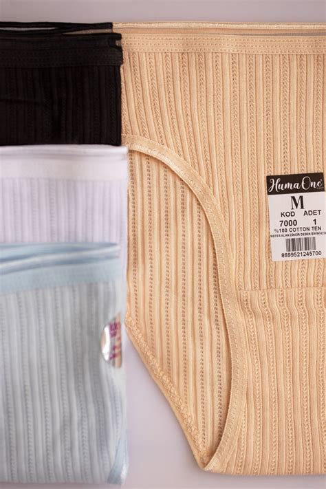 Humaone 4 lü Paket 100 Pamuk Nefes Alan Kumaş Bikini Kesim Zincir Dikişli Külot Siyah Beyaz Ten