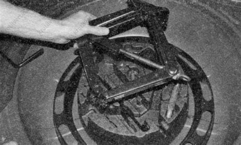 Opel Astra H | Vauxhall Astra H с 2003 года - замена колеса