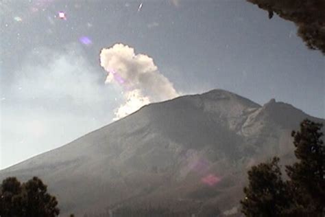 Volcan Popocatépetl registra 84 exhalaciones en últimas 24 horas 24 Horas