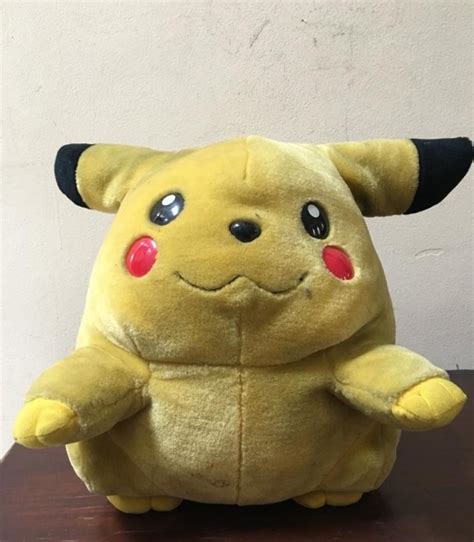 Gambar Boneka Pikachu Besar Pulp