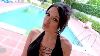 Kenza belle fille française baisée XVIDEOS