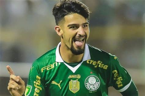 Flaco López dá a volta por cima no Palmeiras e reage após apoio da torcida