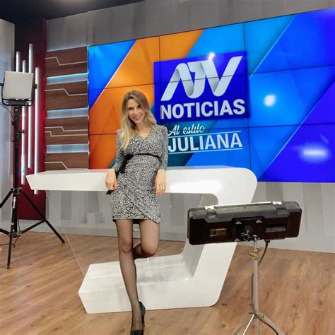 Juliana Oxenford Conmueve Al Revivir Una Tendencia De Moda Que Llev