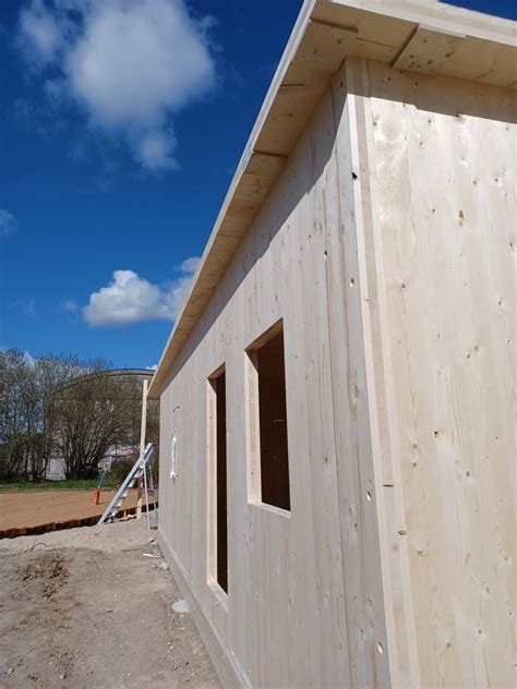 Øens Have, Pop-up køkken og toiletbygning - CLT Denmark