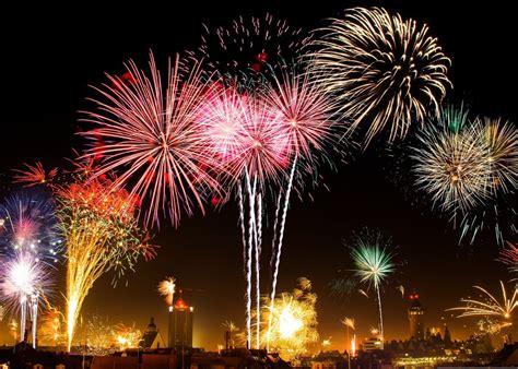 Fireworks Weapons Light Up Skies As World Enters