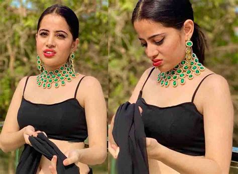 Urfi Javed Hot In Black Saree Filmy