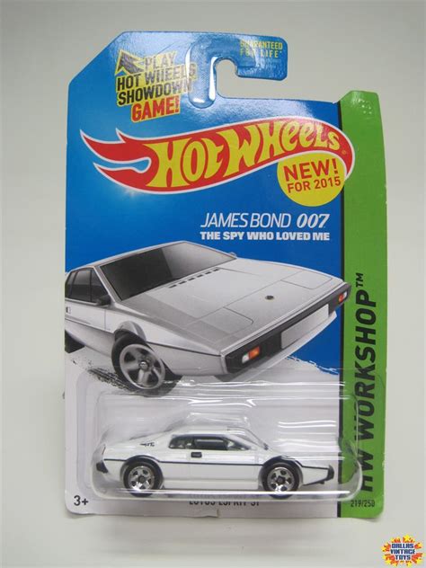 Mattel Hot Wheels James Bond The Spy Who Loved Me Lotus Esprit S A