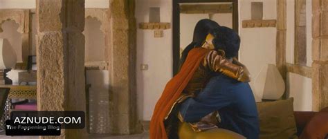Freida Pinto Nude And Sexy Tits Aznude