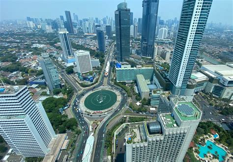 kota  indonesia mendominasi daftar kota terkaya  asia tenggara