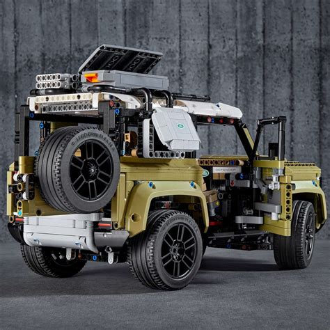 Конструктор LEGO Technic Land Rover Defender 42110 купить по цене 17659 ...