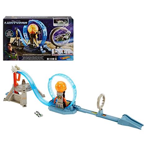 Hot Wheels Disney Pixar Buzz Lightyear Hyper Loop Challenge Playset Includes Buzz Lightyear