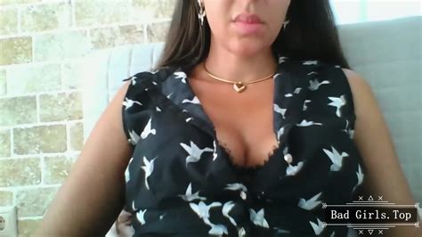 Pretty Big Natural Tits Chubby Webcam Milf Solo Tease