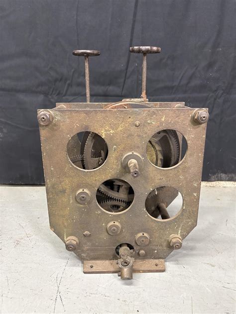 Vintage 1800's? hand cranked spring-loaded clockwork motor, shifts into