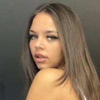 Get Lauren Dunne Free Stripping And Nude Links At FreeOnes