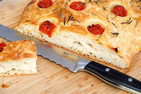 Focaccia Med Tomat L Kkert Italiensk Madbr D Italienskmad Dk