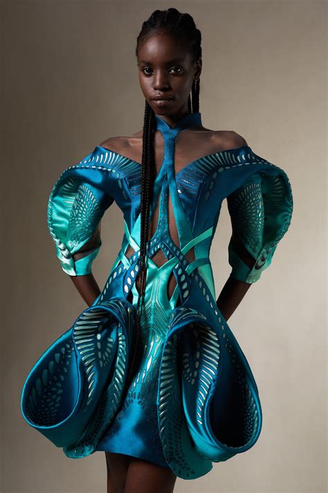 Iris Van Herpen Fall Couture Collection Futuristic Fashion