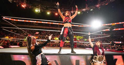 WWE Raw Results: Winners, Grades, Reaction and Highlights from December