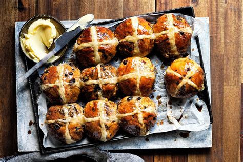 Best Hot Cross Buns Recipe Recipes Delicious Au