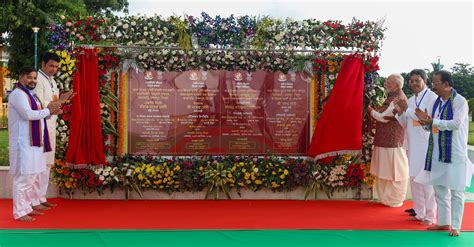 prime minister prays  mata tripura sundari temple  udaipur tripura