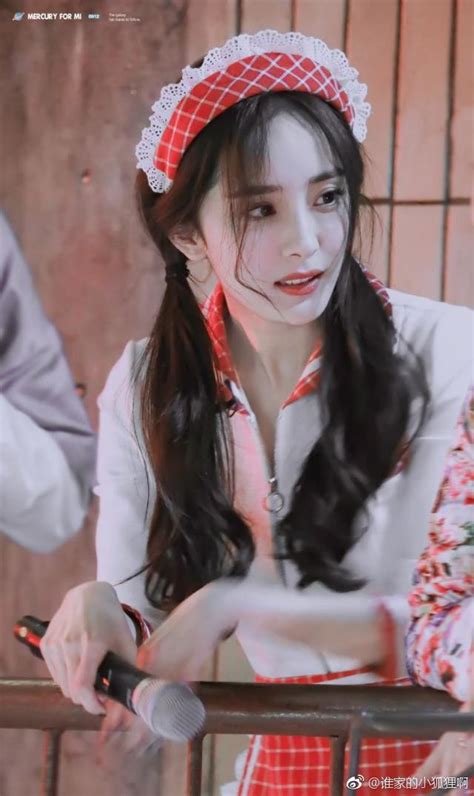 Mặc lùm xùm tình ái Dương Mịch đang hot nhất MXH nhờ hóa thân thành nàng hầu gái vô cùng xinh đẹp