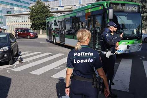 Tragico Incidente A Milano Uomo Travolto E Ucciso Da Un Autobus Su