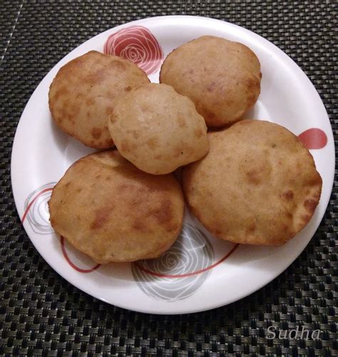 Mangalore Buns Banana Puri Fried Indian Bread With