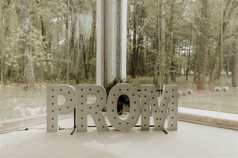 28 Best Prom Theme Ideas For A Memorable Night The Bash