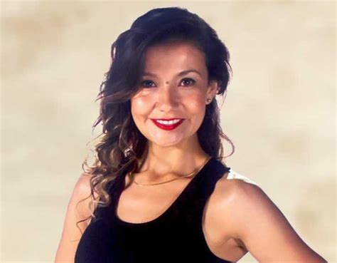 Ex participante de reality Volverías con tu ex posa en bikini desde Thailandia Tecache cl