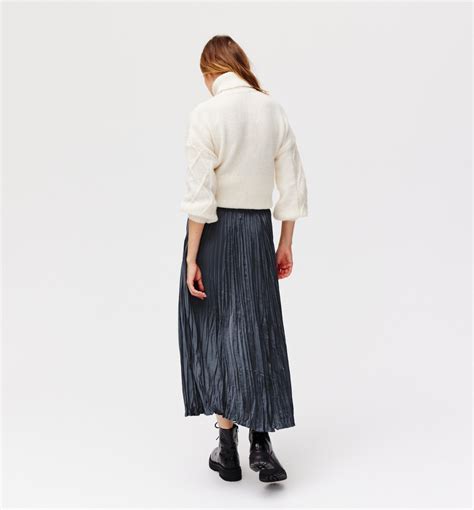 Long Pleat Skirt Dark Grey