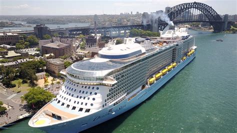 Ovation Of The Seas In Sydney Princess Cruise Lines Cruise Ship